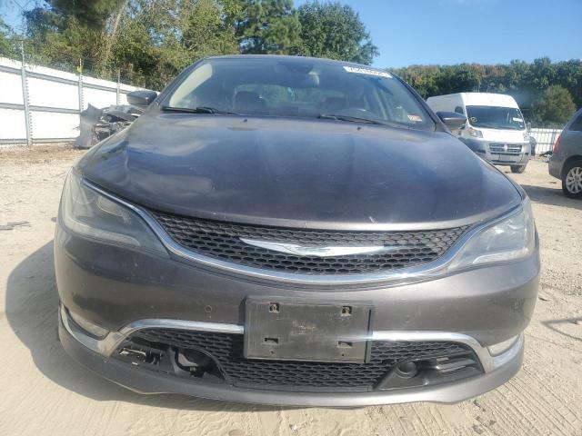 75416664-2015-chrysler-200_5