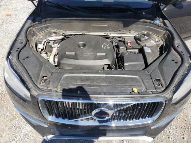 75457214-2016-volvo-xc90_12