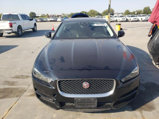 75512234-2019-jaguar-xe_5