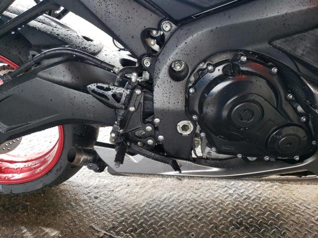 75527873-2018-suzuki-gsxr600_6