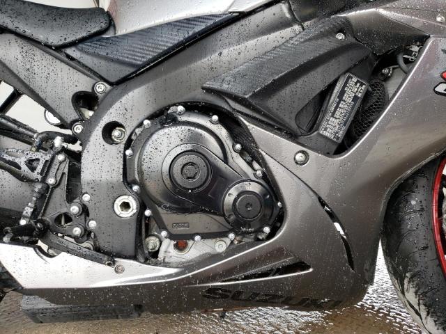 75527873-2018-suzuki-gsxr600_7