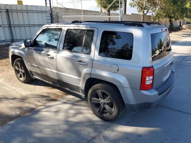 75703904-2015-jeep-patriot_2