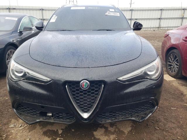 75827804-2018-alfa-romeo-stelvio_5