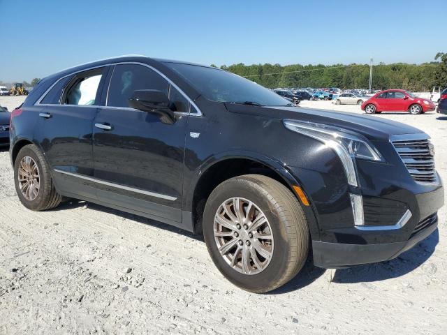 75843634-2019-cadillac-xt5_4