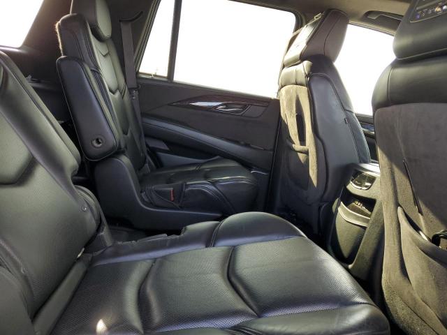 75891853-2015-cadillac-escalade_11