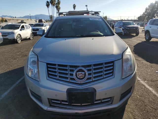 75948434-2016-cadillac-srx_5