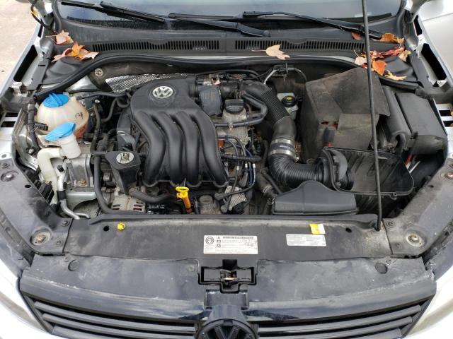 75975873-2014-volkswagen-jetta_11