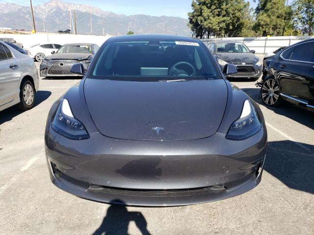 76005853-2022-tesla-model-3_5