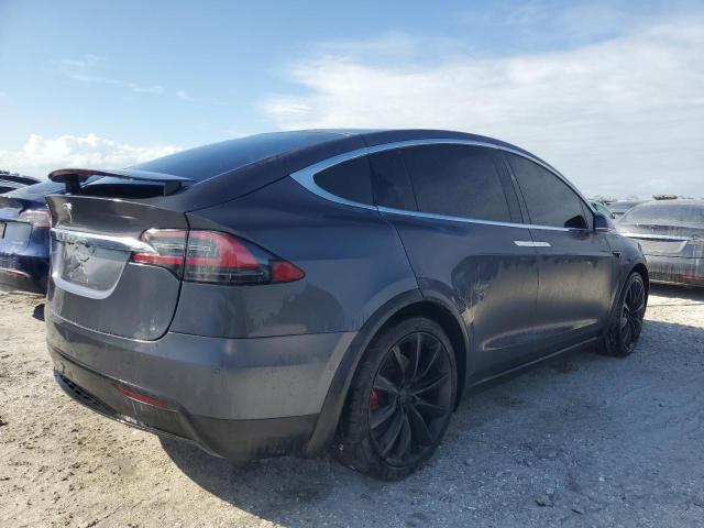 76007924-2020-tesla-model-x_3