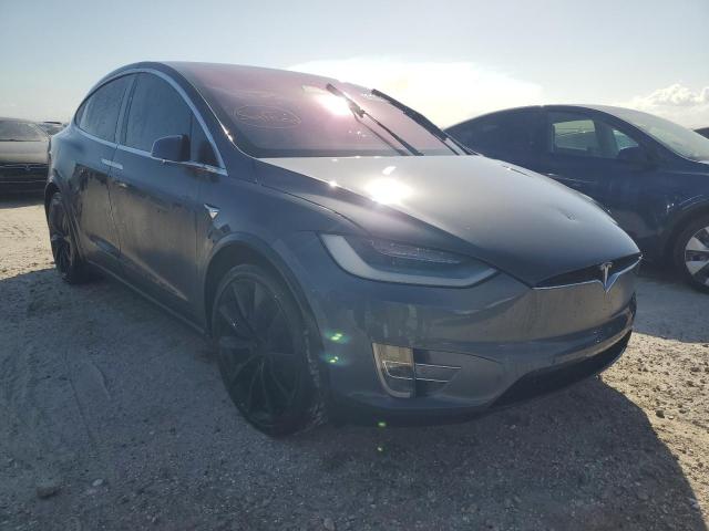 76007924-2020-tesla-model-x_4