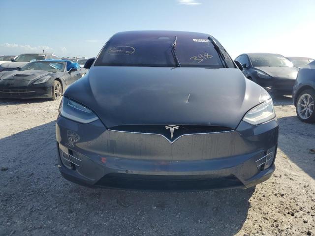 76007924-2020-tesla-model-x_5