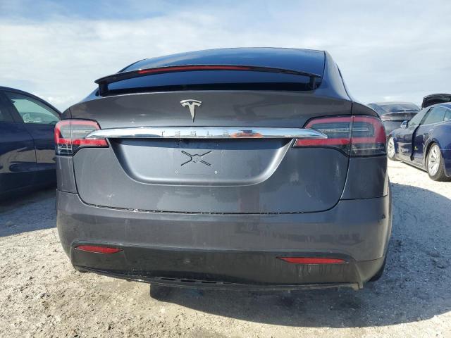 76007924-2020-tesla-model-x_6