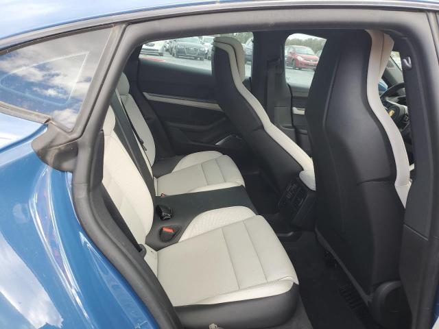 76059294-2021-porsche-taycan_10
