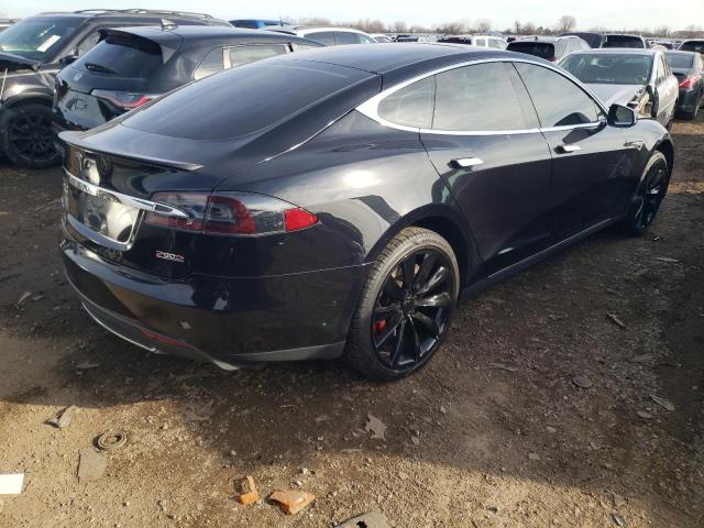 76087363-2015-tesla-model-s_3