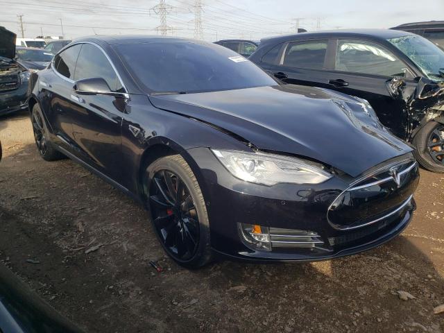 76087363-2015-tesla-model-s_4