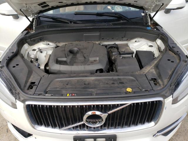 76130263-2016-volvo-xc90_11