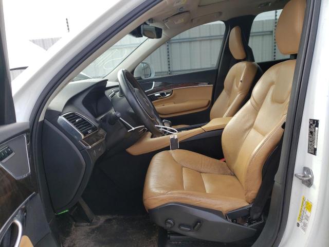 76130263-2016-volvo-xc90_7