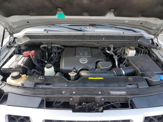 76132744-2013-nissan-armada_12