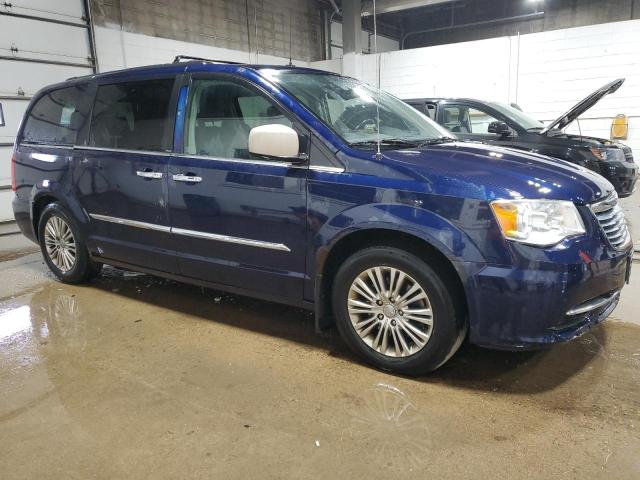 76148304-2013-chrysler-minivan_4