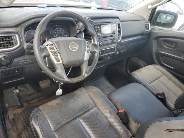 76174164-2017-nissan-titan_8