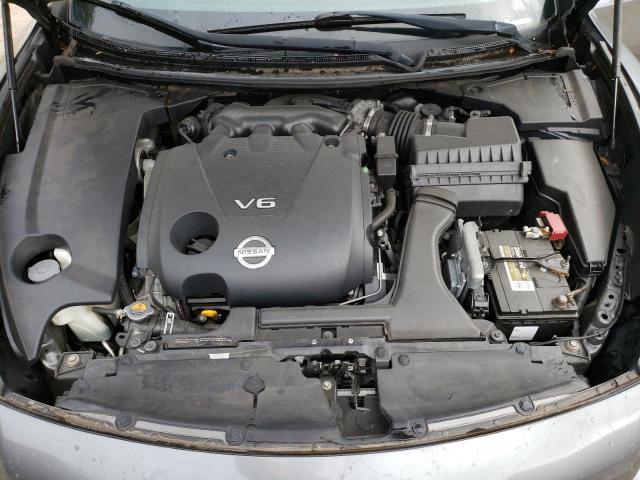 76299533-2014-nissan-maxima_11