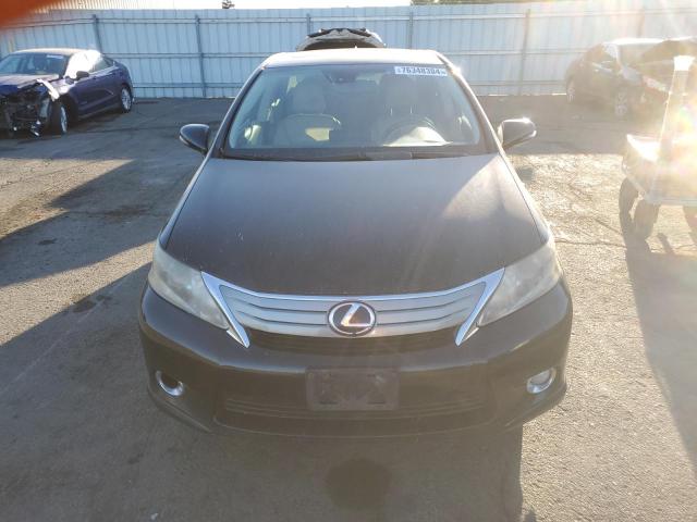 76348384-2010-lexus-hs_5