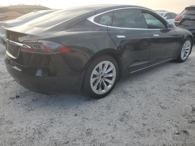 76535634-2017-tesla-model-s_3