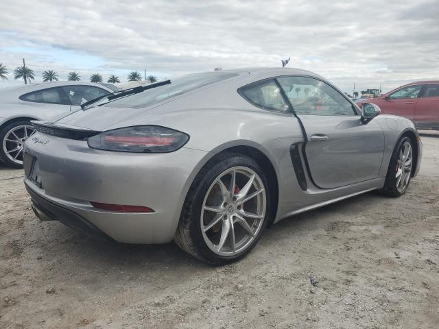 76584694-2024-porsche-cayman_3