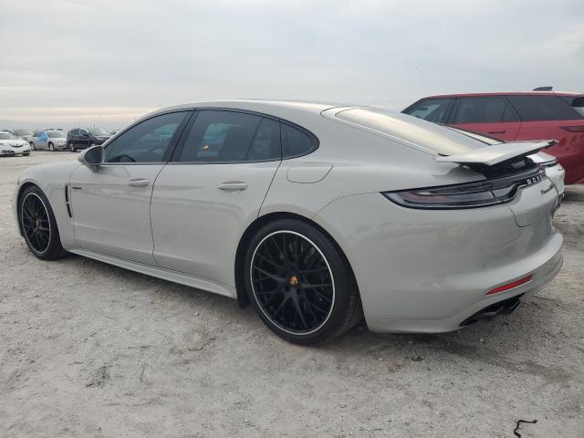 76621564-2023-porsche-panamera_2