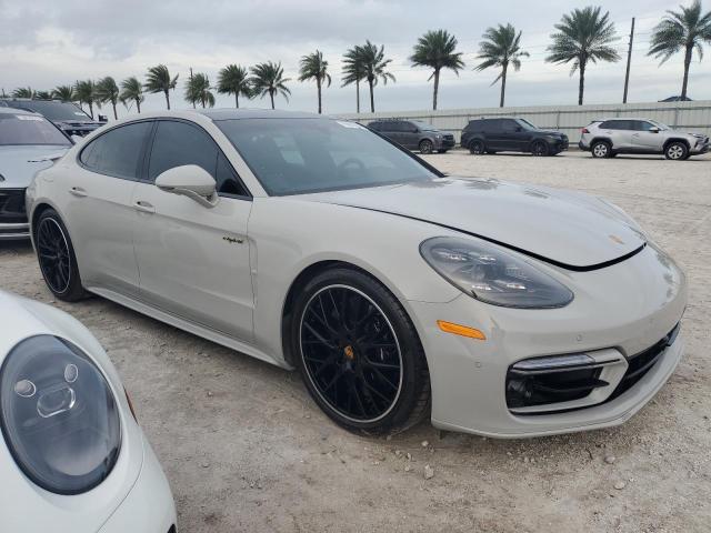 76621564-2023-porsche-panamera_4