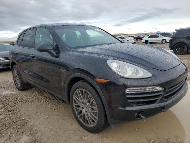 76670204-2013-porsche-cayenne_4