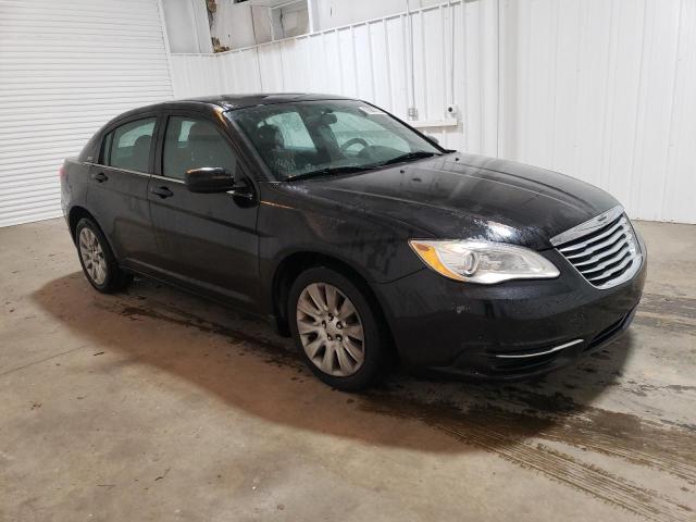 76714784-2014-chrysler-200_4