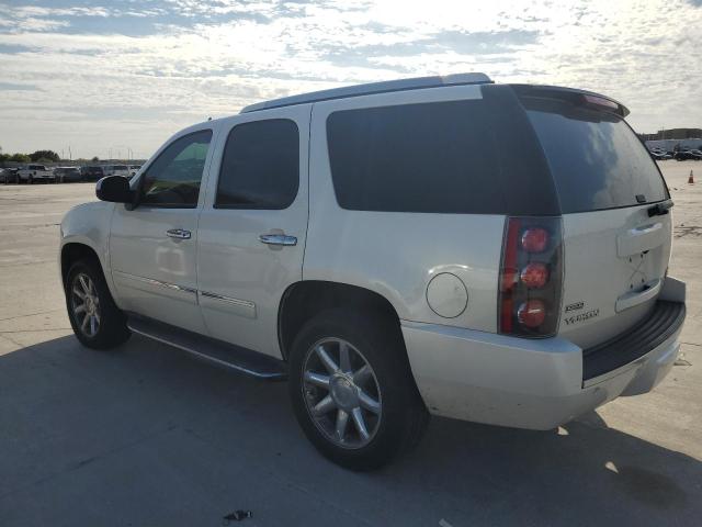 76756474-2011-gmc-yukon_2