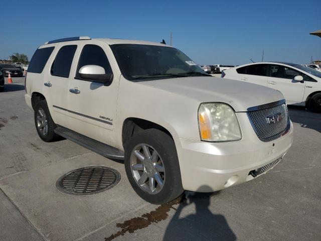 76756474-2011-gmc-yukon_4