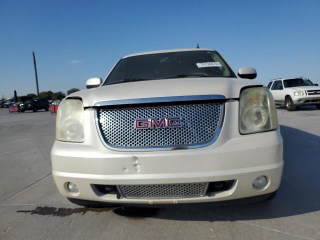 76756474-2011-gmc-yukon_5