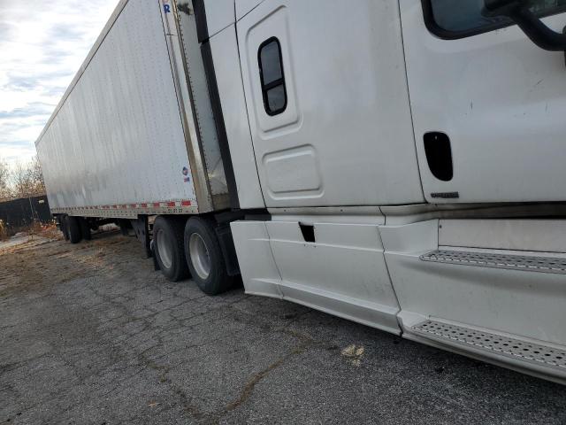 76780173-2014-freightliner-all-other_9