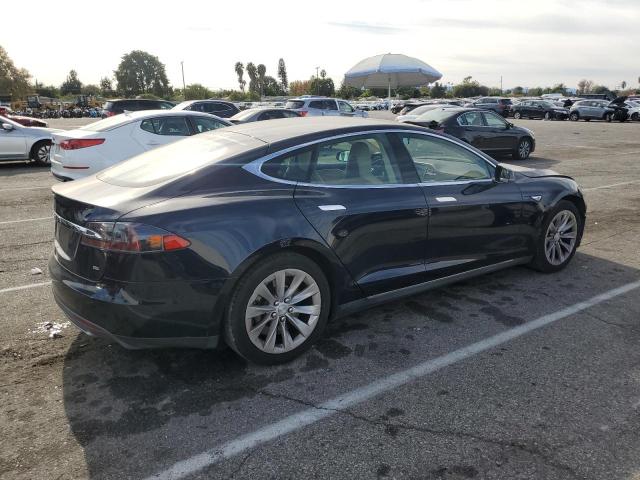 76797843-2015-tesla-model-s_3