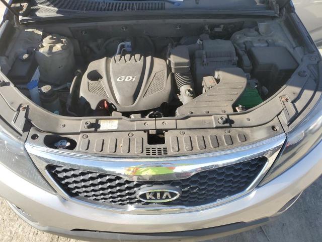 76843634-2013-kia-sorento_12