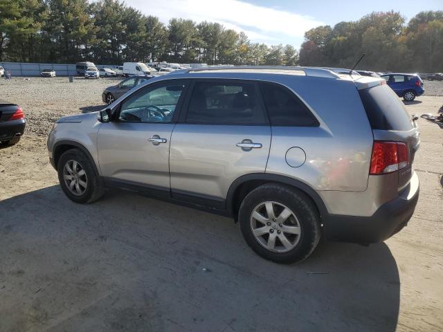 76843634-2013-kia-sorento_2