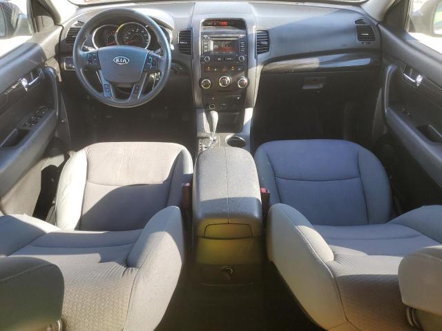 76843634-2013-kia-sorento_8