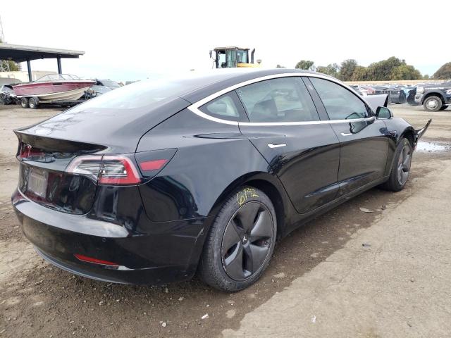 76881183-2018-tesla-model-3_3