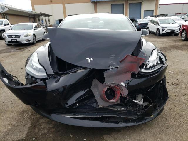 76881183-2018-tesla-model-3_5