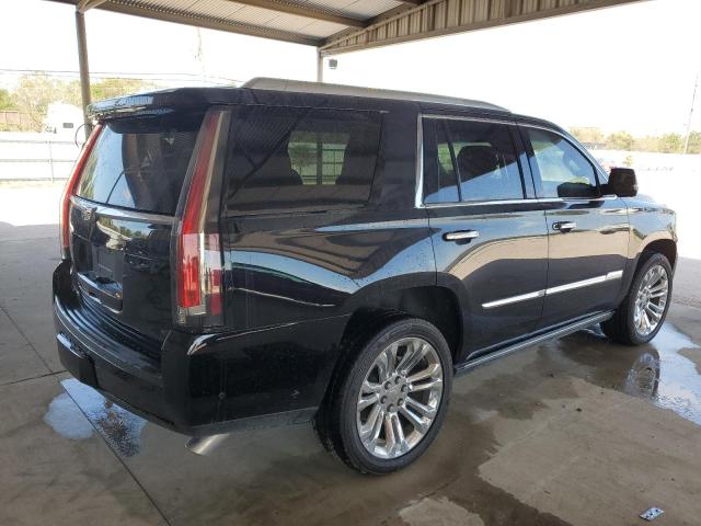 76884864-2018-cadillac-escalade_3