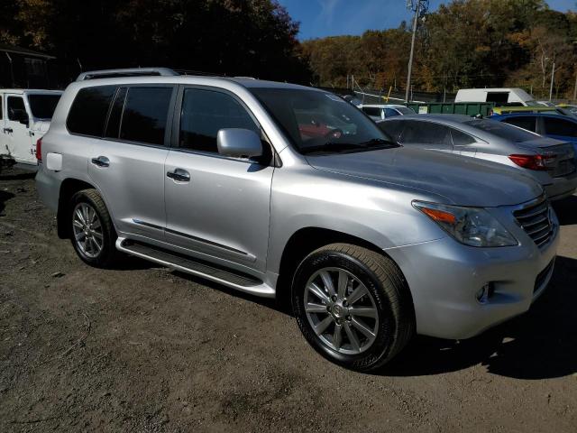 76888494-2011-lexus-lx570_4