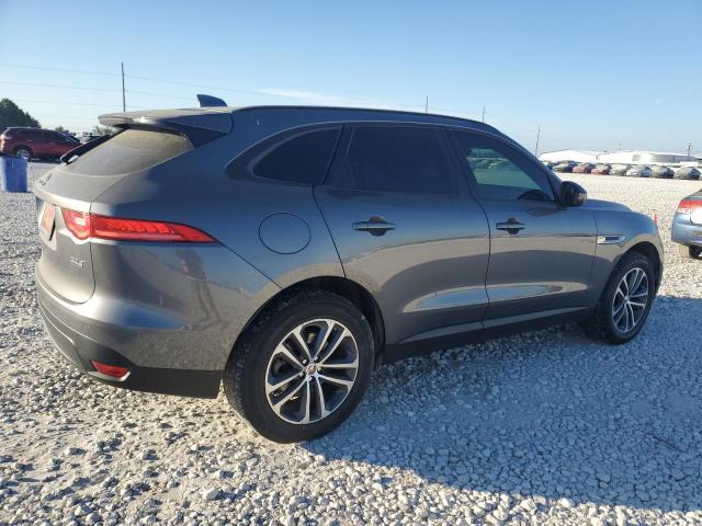 76956584-2017-jaguar-f-pace_3