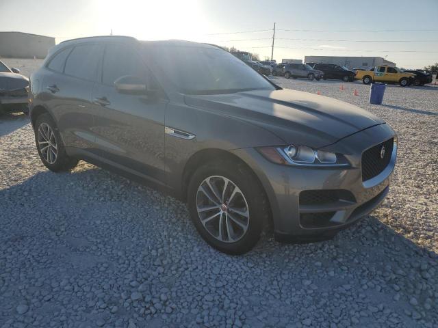 76956584-2017-jaguar-f-pace_4