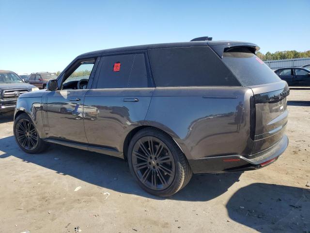 76972244-2023-land-rover-rangerover_2