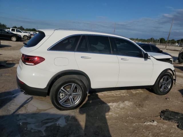 77013794-2021-mercedes-benz-glc-class_3