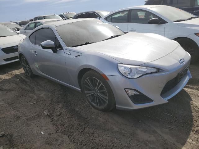 77032324-2015-toyota-scion_4