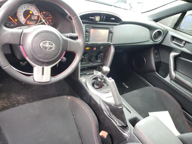 77032324-2015-toyota-scion_8